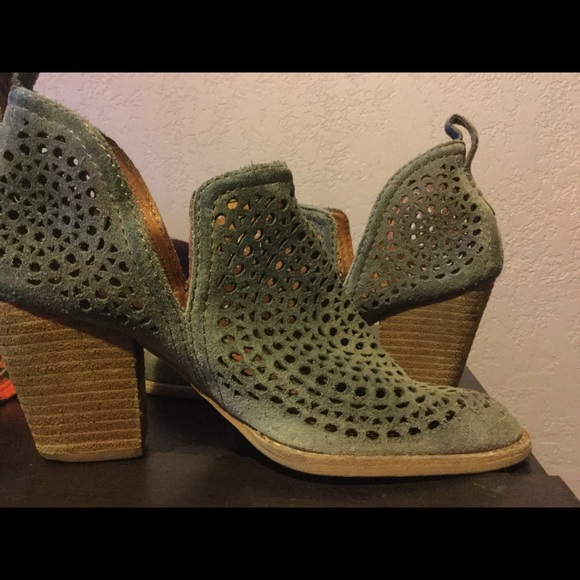 Jeffrey Campbell Rosalee Bootie - Picture 2 of 5